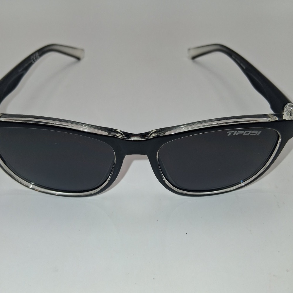TIFOSI Swank Sunglasses Women's Black Smoke UV Protection Sport